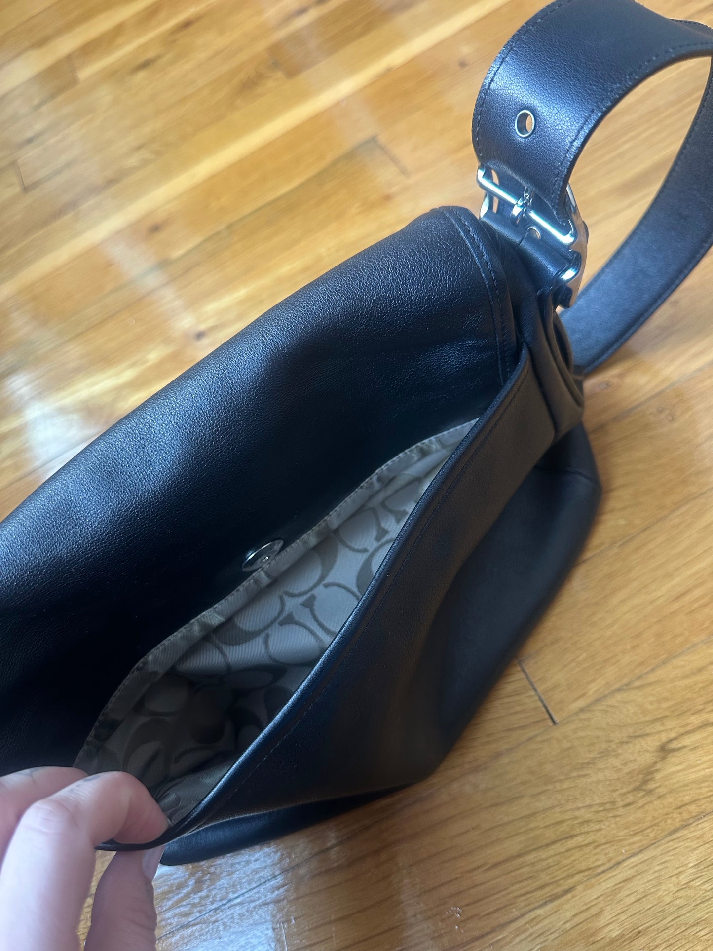 Y2K ‘Legacy’ Flap Crossbody bag